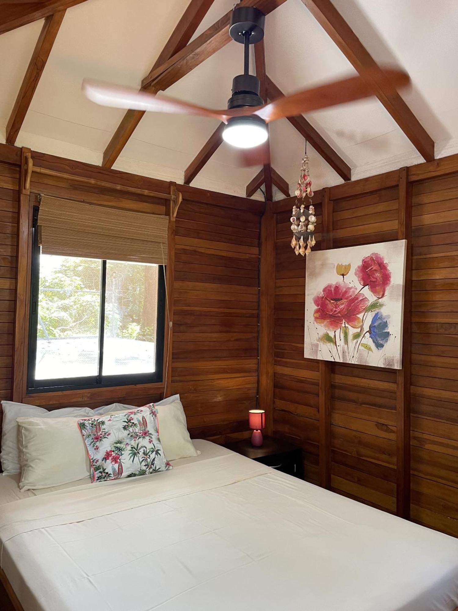 The Beach Bungalows Tamarindo- Adults Only Room photo